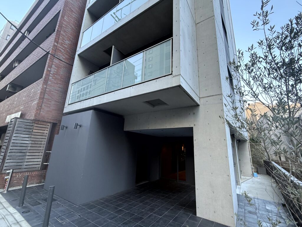 STUDIO IVYが入っているマンションの外観